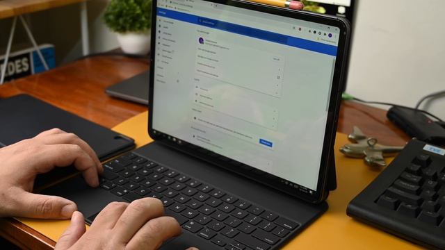 iPad Pro 2021 11 Inch (& 12.9) Reality Check- What the M1 Can't Do! смотреть онлайн