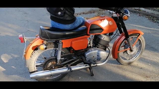 Чезет 350 vs Ява 638 - Гонка! смотреть онлайн