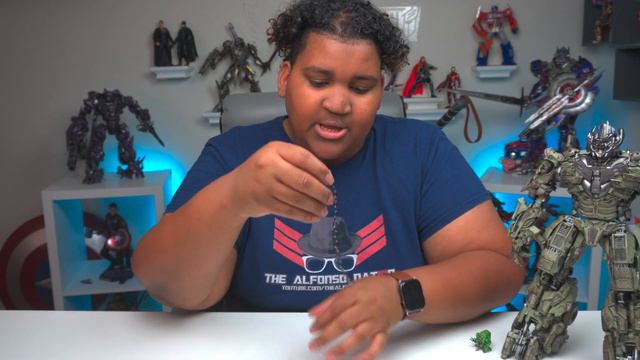 "FIGHT US NOWWW!" | Unique Toys Desperado (B.D. DOTM Megatron) Unboxing! [Teletraan Unboxings 67] смотреть онлайн