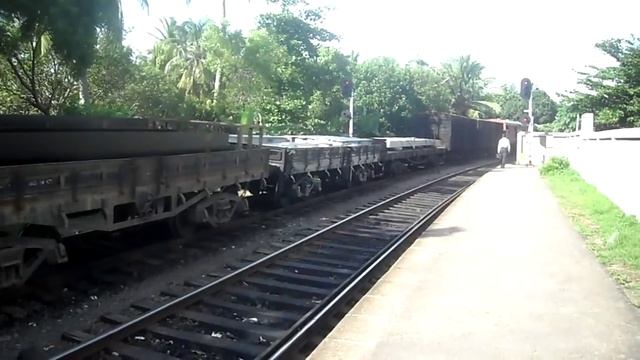 Sri Lanka Railway Ballast Train (Crane Special) - Consisting of 22 wagons and carriages смотреть онлайн
