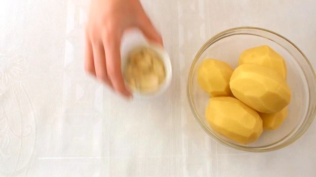 Корейка свиная на косточке с горчицей смотреть онлайн