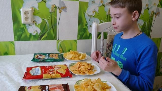 Что вкуснее. Чипсы. Московский картофель vs LAYS vs Хрустящий картофель смотреть онлайн