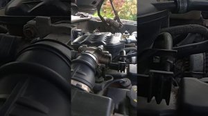 Дроссельная заслонка ,клапан холостого хода.