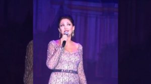 Звать любовь не надо     исп.Ирина Суханова