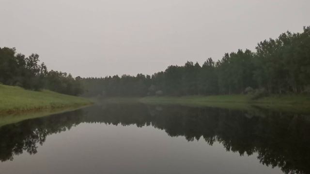 реки Ватинский Ёган, Картыпьях. Поздний вечер, съёмка на кусок камня смотреть онлайн