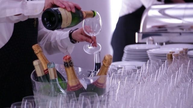 A New Caravaggio came at Pinacoteca Ambrosiana in Milan смотреть онлайн