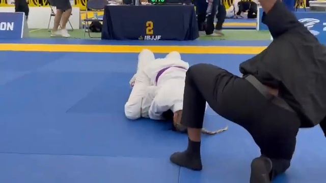 IBJJF New Haven Open GI Semi-Finals Match | IZABELLA FREZZO смотреть онлайн