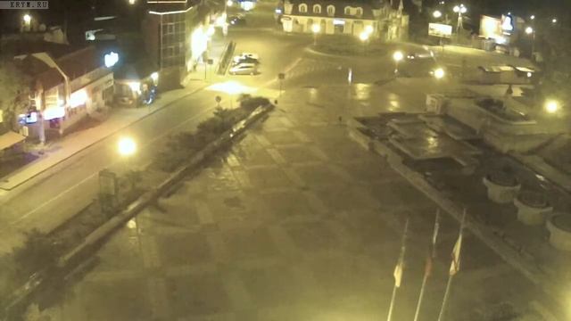 Вебкамера "Площадь Советская". Запись 18.04.2017 23:00:03 смотреть онлайн