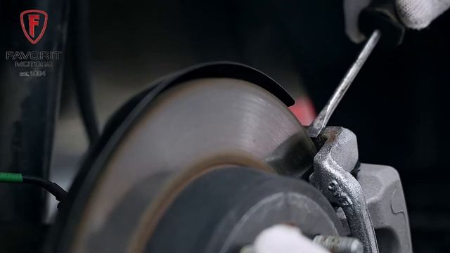 Очистка задних тормозных дисков от окалины смотреть онлайн