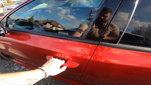 How To Open, And Lock The Car Without The Using Keyfob In Kia Stinger I ( 2017 - Now )