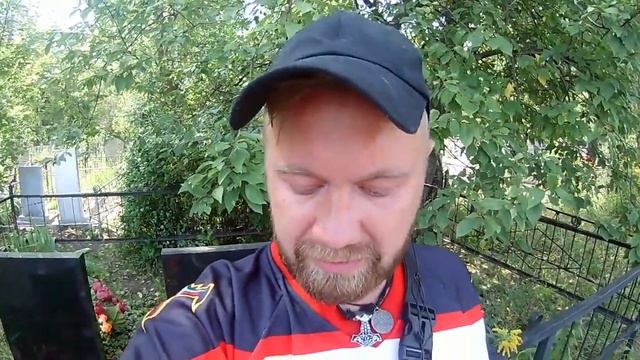 ДНР и Сектор газа!На могиле у Юрия Клинских(Хой) смотреть онлайн