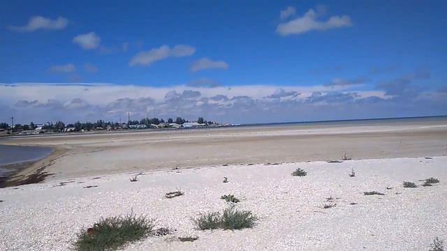 Азовское море, белая коса возле Геническа. Классное место для фотосесии. смотреть онлайн