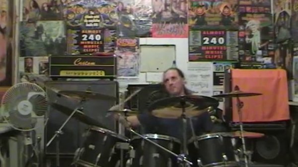 Donets Stepan 02 - Skinfection