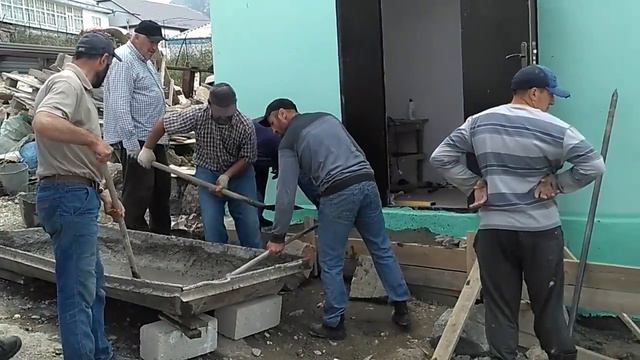 Заливка цемента для мечети туалета и прочее. 8-07-2018 смотреть онлайн