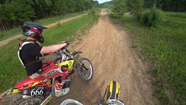 Как научиться прыгать? Основы прыжков в мотокроссе смотреть онлайн