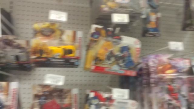 TMan's TOY HUNT #106: Marvel Legends Black Panther Wave Quest/Classic Voltron Spotting смотреть онлайн