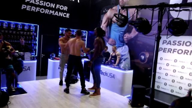 Sn Pro EXPO День 1. ЮЛИСИС Против ФАНАТОВ. Вортекс. Зарубы. Хайп. смотреть онлайн