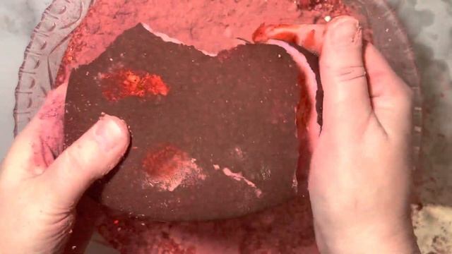 Red Hearts Crushed into Glittery Water | Oddly Satisfying | ASMR смотреть онлайн