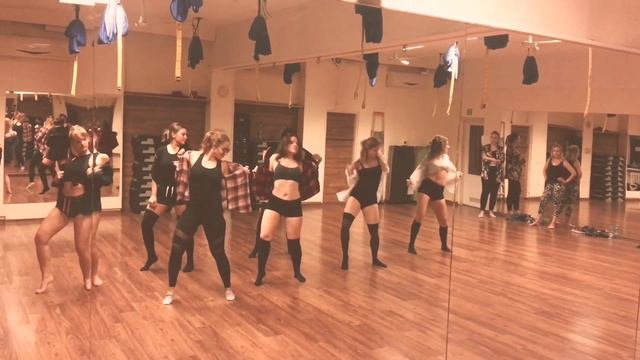 JOE COCKER- YOU CAN LEAVE YOUR HAT ON | choreography Domi Śliwińska смотреть онлайн