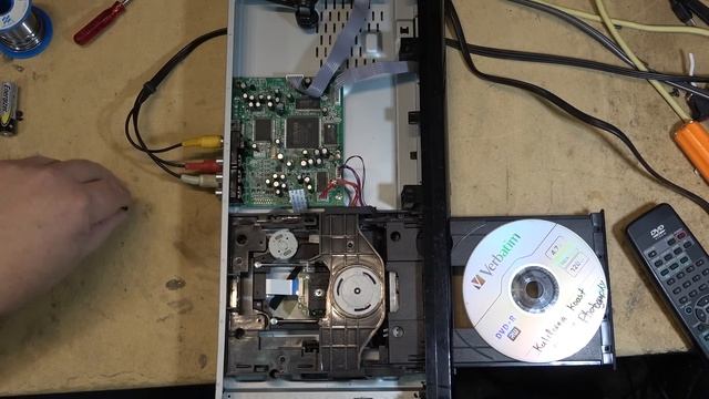 Toshiba SD6100 DVD Player No play смотреть онлайн