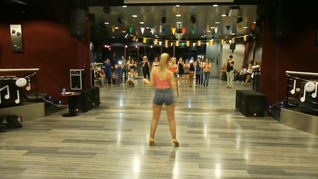 Intensivo Estilo chica Kizomba con Carolina Fajardo 10 Mayo 2014 смотреть онлайн