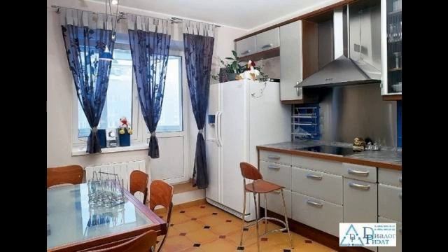 3-комнатная квартира в Люберцах, в 10м ходьбы от метро Жулебино смотреть онлайн