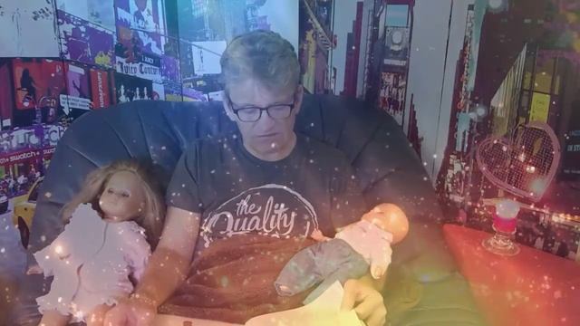 Лечить Великанов  Дело не Хитрое: Дедушка читает Сказки на ночь: Бабушка с Дедушкой