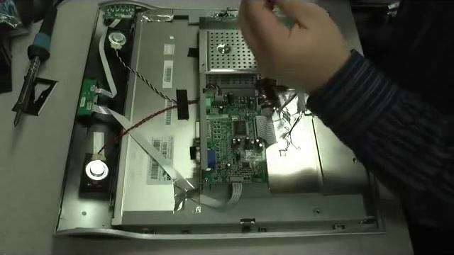 Repairing The ViewSonic VG730m - 4 Of 5
