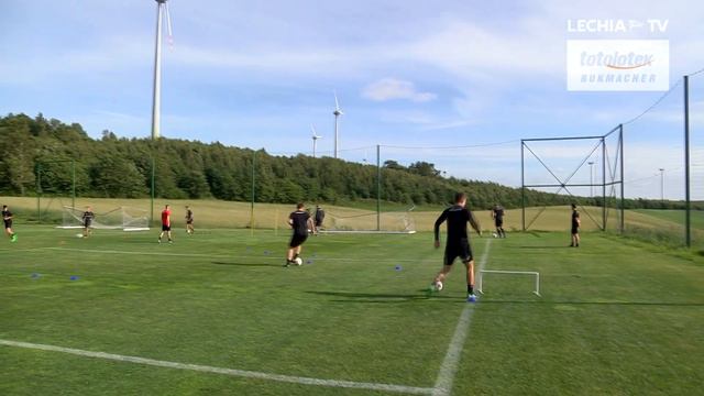Pierwszy dzień obozu w Gniewinie смотреть онлайн