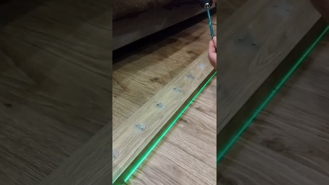 поворотная перегородка из поворотного бруса для разделения комнаты на спальню и рабочую зону смотреть онлайн