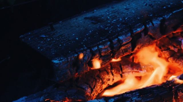 Bonfire flame and jazz music. Пламя костра и джаз. смотреть онлайн