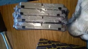 Nissan pathfinder Замена передних тормозных колодок - Nissan pathfinder replacement front brake pad