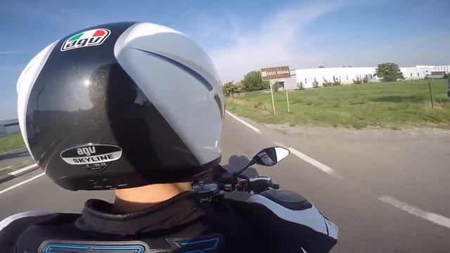 MT07 ZAVORRINA VLOG ... ANCORA?!? смотреть онлайн