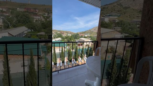 4-местный номер Раатлан Судак Крым отдых с детьми. Бассейн с подогревом. Детская площадка. смотреть онлайн