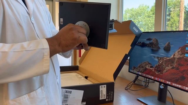 Unboxing and Assembly - Dell U2720Q Ultra-sharp 27" UHD 4K Monitor смотреть онлайн