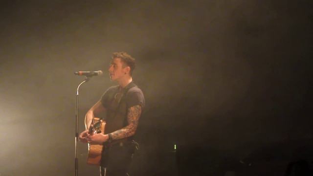 13/04/12 - McFly - Keep Calm And Play Louder - Walk In The Sun