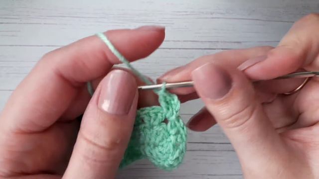 Сумочка крючком для девочки\ ВЯЖЕТСЯ ЗА ОДИН ВЕЧЕР.Мастер -класс. смотреть онлайн