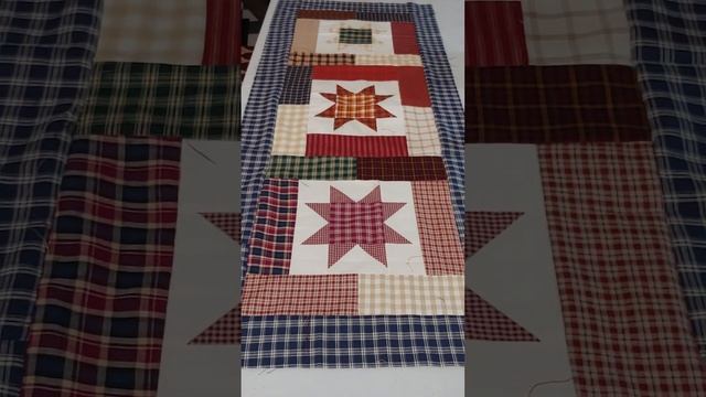 Sew and Tell a cute country style table runner using plaid fabric and a basic star block. смотреть онлайн