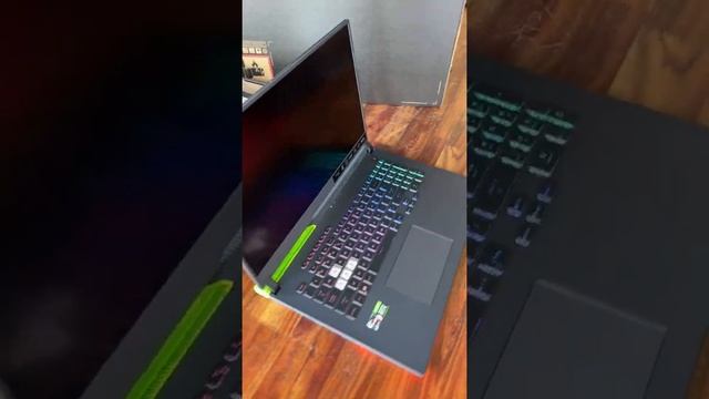 Unboxing ASUS ROG G713RM 2022-CPU AMD RYZEN 7 - VGA RTX 3060 6G - 360Hz смотреть онлайн