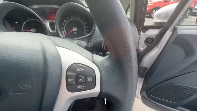 MA62 TMZ - Ford Fiesta Titanium 1.4 Petrol Automatic Moondust Silver смотреть онлайн