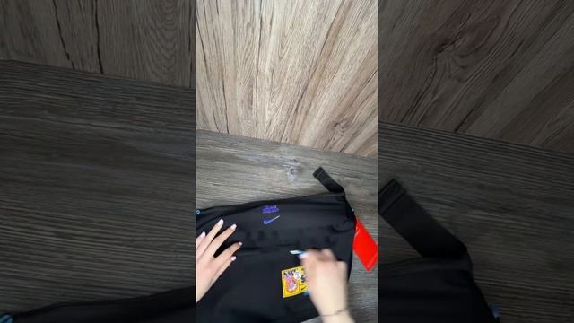 Поясная сумка Nike смотреть онлайн