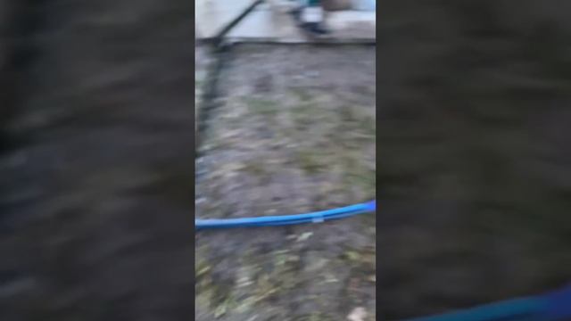 Опускаем насос, заводим через адаптер в дом смотреть онлайн