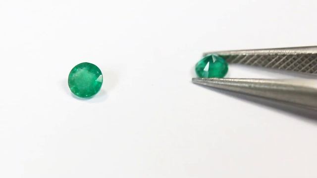 Изумруды 0,24 карат натуральные / природные (Замбия) смотреть онлайн