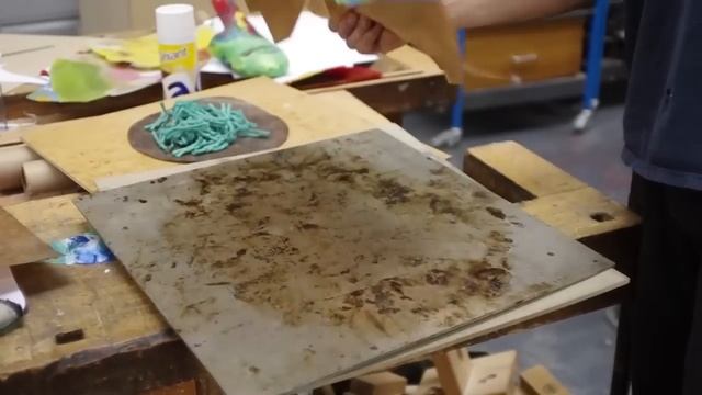 Обувь из пластиковых отходов или что оставляет после себя каждый из нас смотреть онлайн