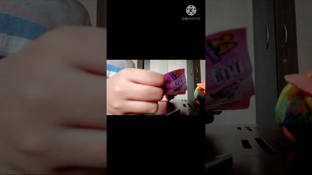 Opening my first pikmi pop bubble drop! ( neon wold series) смотреть онлайн