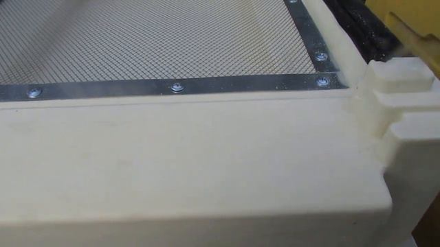 ответы на вопросы по улью биненхаус ( Bienenhaus ) - как вывести хорошую свищевую матку на пасеке