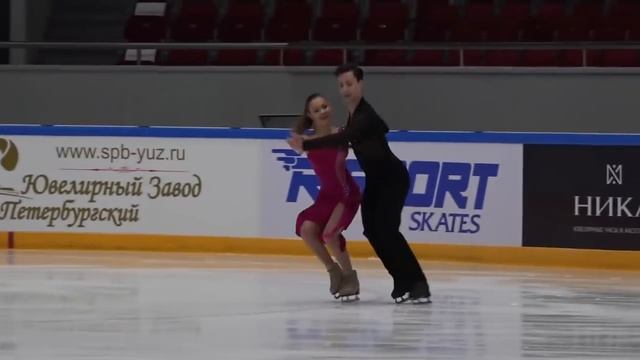 Первенство России среди юниоров 2017 Спoртивные тaнцы Короткий танец Анастасия ШПИЛЕВАЯ Григорий СМ смотреть онлайн