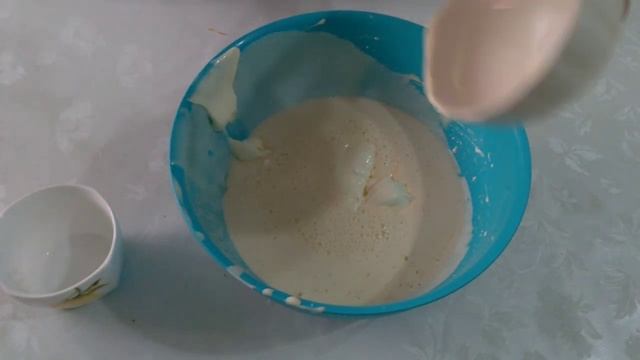 ?Ең дәмді әрі жұмсақ Шарлотка пирогы? смотреть онлайн