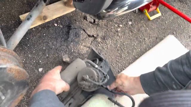 Landrover freelander 1,TD4, Diesel Fuel Filter removal and fitting new diesel fuel filter смотреть онлайн