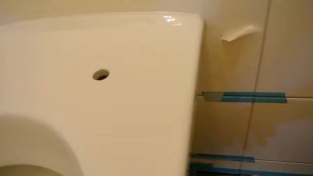 Установка подвесного унитаза - финишная отделка примыкания к плитке эпоксидной затиркой смотреть онлайн